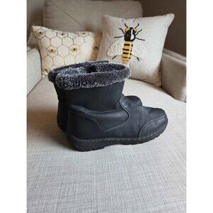 Khombu fleece lined winter boots women's 9
